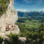 Austrian Alpine Апартаменти *