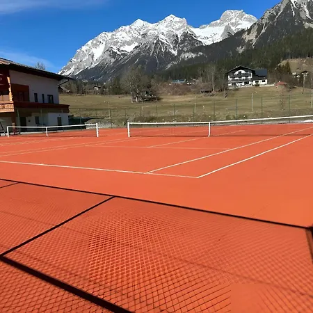 Austrian Alpine * Ramsau am Dachstein