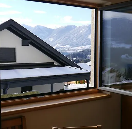 Апартаменти Austrian Alpine *